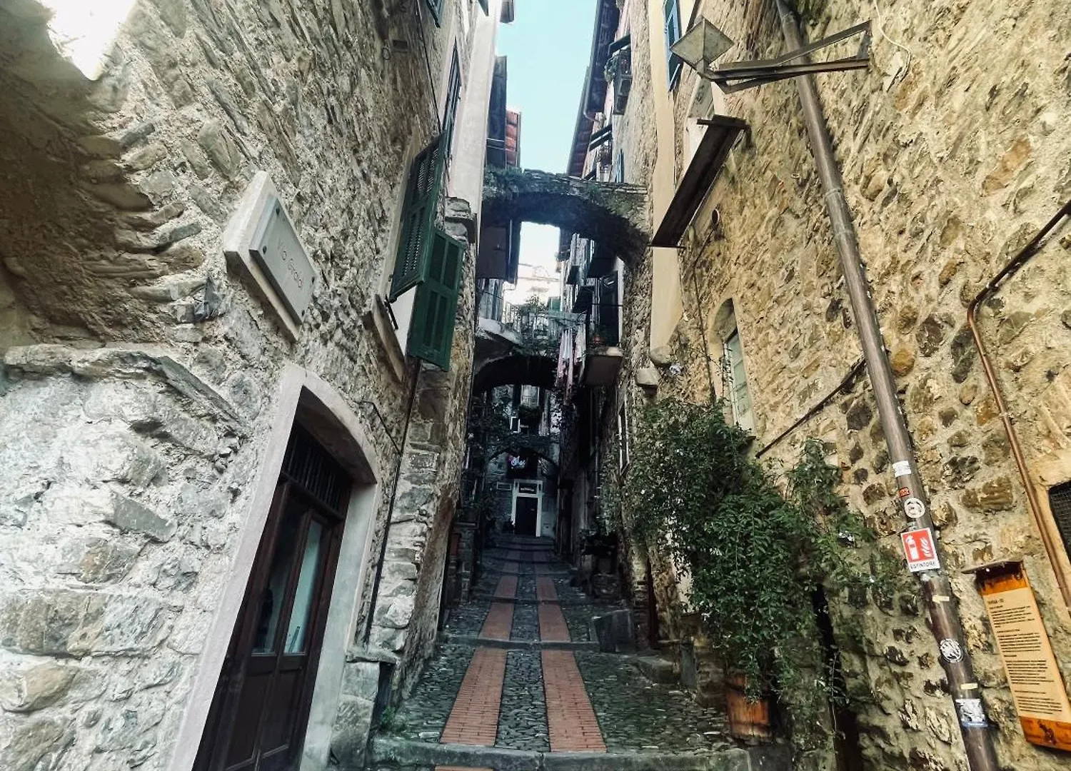 Casa Del Cuore- Wi-Fi Free Dolceacqua 0*,  Italy